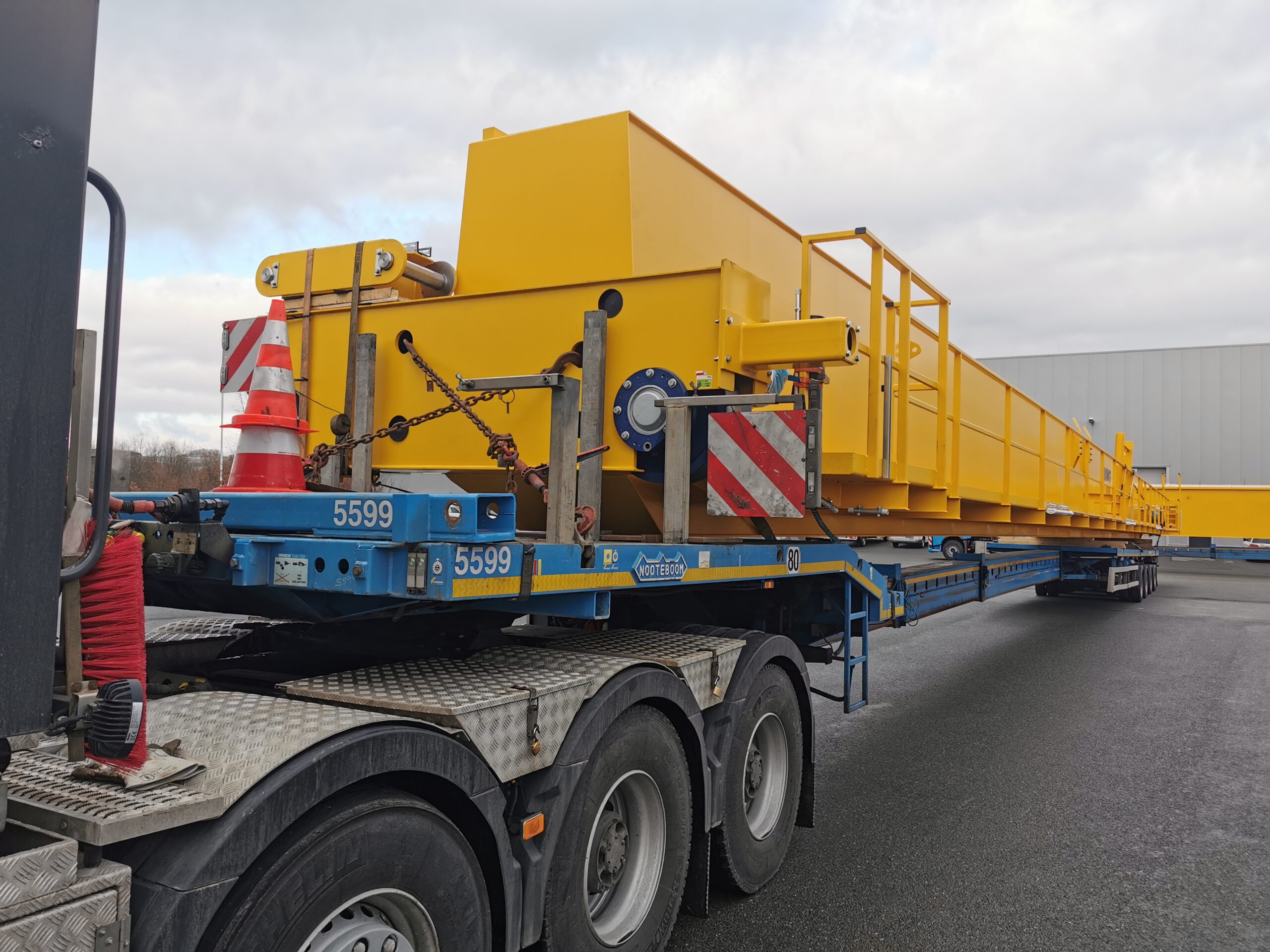7WL finished delivery of overdimensional crane girder incl. equipment to Hungary